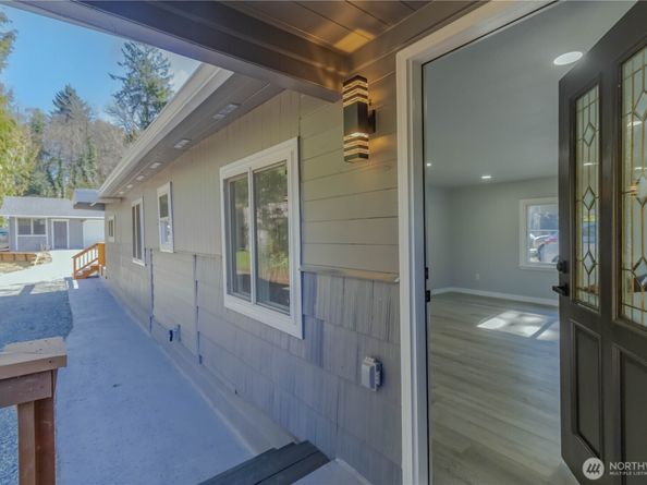 11244 10th Ave S, Seattle WA 98168