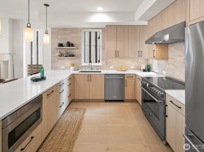 2851 NW 70th Street, Seattle WA 98117