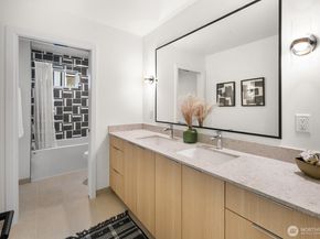 2851 NW 70th Street, Seattle WA 98117