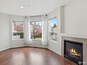 8823 Holly Drive 502, Everett WA 98208