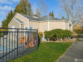 5300 Harbour Pointe Boulevard N307, Mukilteo WA 98275
