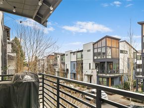 9614 NE 183rd Street D, Bothell WA 98011