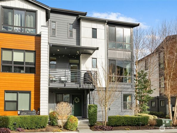 9614 NE 183rd Street D, Bothell WA 98011
