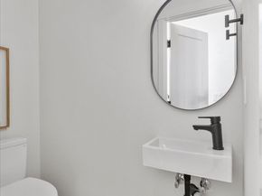 12044 Hiram Place NE C, Seattle WA 98125