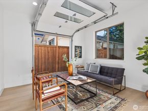 12044 Hiram Place NE C, Seattle WA 98125