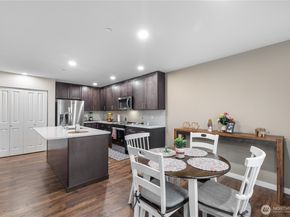 9592 7th Avenue SE, Everett WA 98208