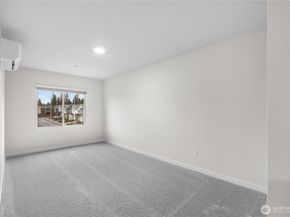 9592 7th Avenue SE, Everett WA 98208