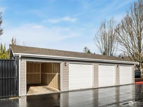 12611 109th Court NE J302, Kirkland WA 98034