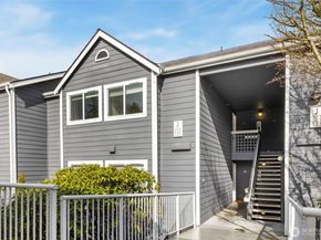 12611 109th Court NE J302, Kirkland WA 98034