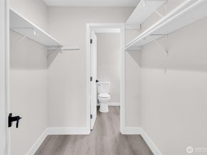 12520 NE 145th Street E33, Kirkland WA 98034