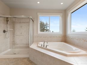 11921 157th Avenue NE, Redmond WA 98052