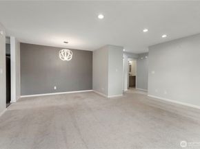 21925 7th Avenue S 101, Des Moines WA 98198