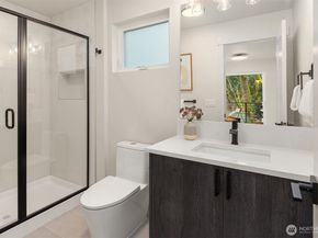 8823 Ashworth Avenue N B, Seattle WA 98103