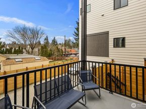 8455 24th Avenue SW A, Seattle WA 98106