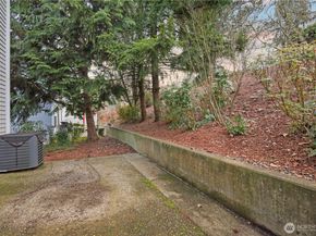 22727 43rd Avenue S 111, Kent WA 98032