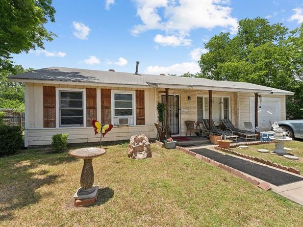 408  Lanola Court , Fort Worth Texas 76103