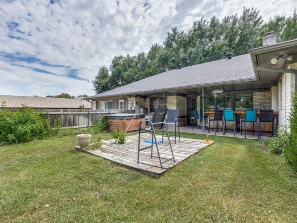 6801  Del Prado Avenue , Fort Worth Texas 76133
