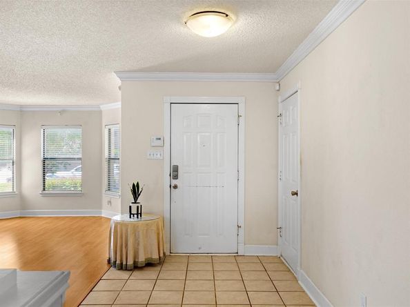 211  Menlo Park Drive , Arlington Texas 76002