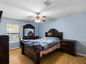 211  Menlo Park Drive , Arlington Texas 76002