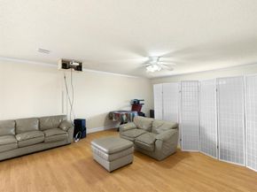211  Menlo Park Drive , Arlington Texas 76002