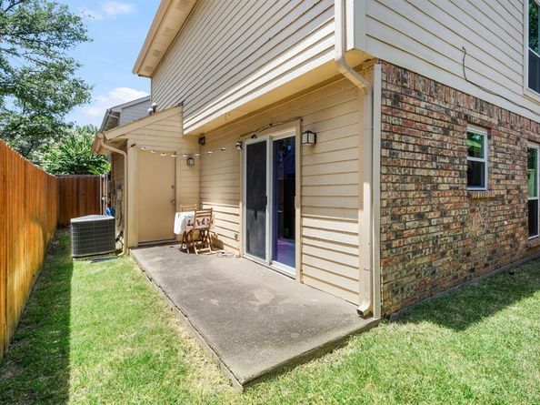 2960  Harbinger Lane , Dallas Texas 75287