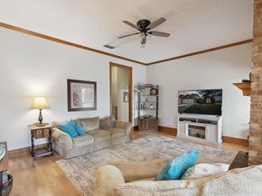 6214  Castle Creek Road , Arlington Texas 76017