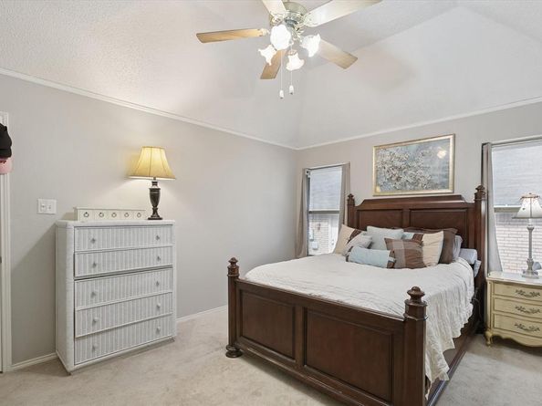 6214  Castle Creek Road , Arlington Texas 76017