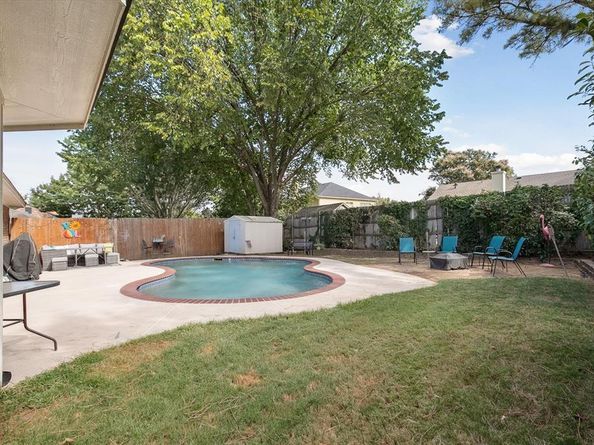 6214  Castle Creek Road , Arlington Texas 76017