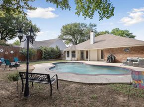 6214  Castle Creek Road , Arlington Texas 76017