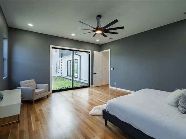 528  Bondstone Drive , Dallas Texas 75218