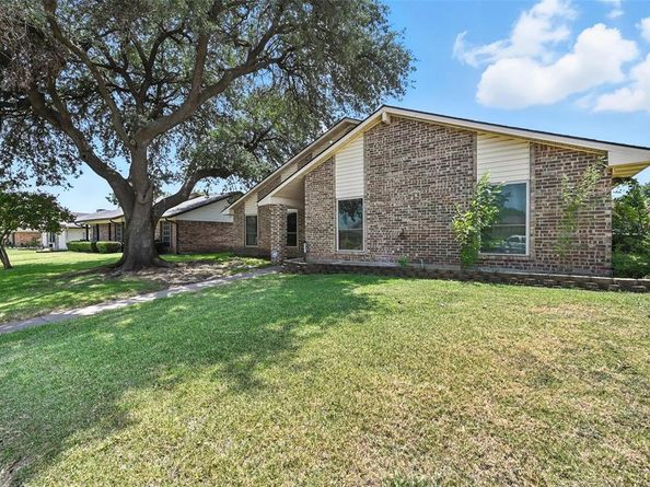 5301  Barcelona Drive , Garland Texas 75043