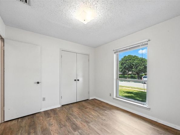 5301  Barcelona Drive , Garland Texas 75043