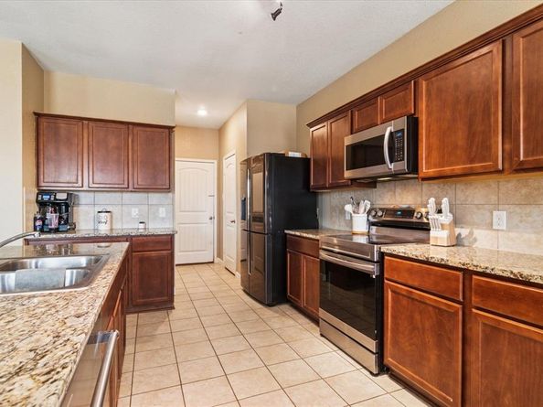 2435  French  , Fate Texas 75189