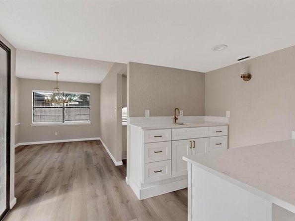 816  Cross Bend Road , Plano Texas 75023