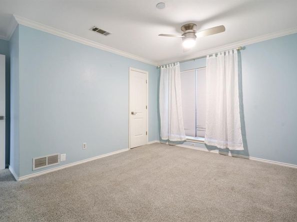1940  Camden Way , Carrollton Texas 75007