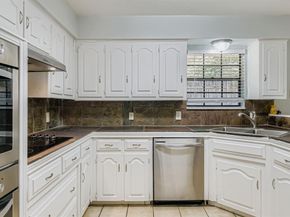 1500  Sandy Creek Drive , Denton Texas 76205