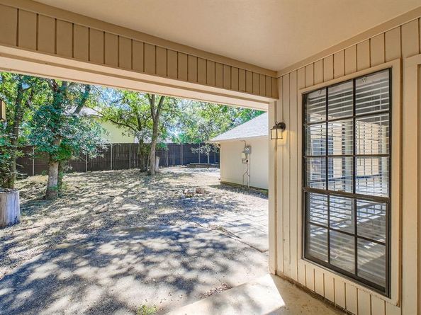 1500  Sandy Creek Drive , Denton Texas 76205