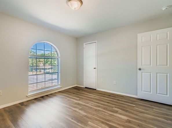 1500  Sandy Creek Drive , Denton Texas 76205