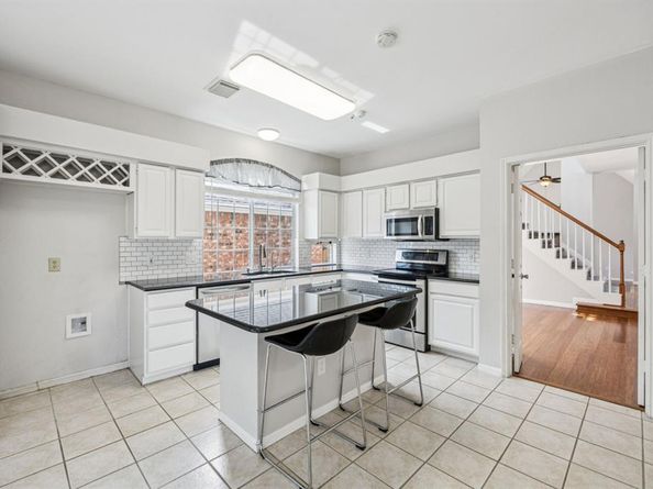 403  Red River Trail , Irving Texas 75063