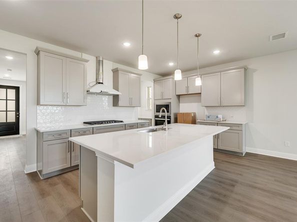3105  Arthurdale Street , Celina Texas 75009
