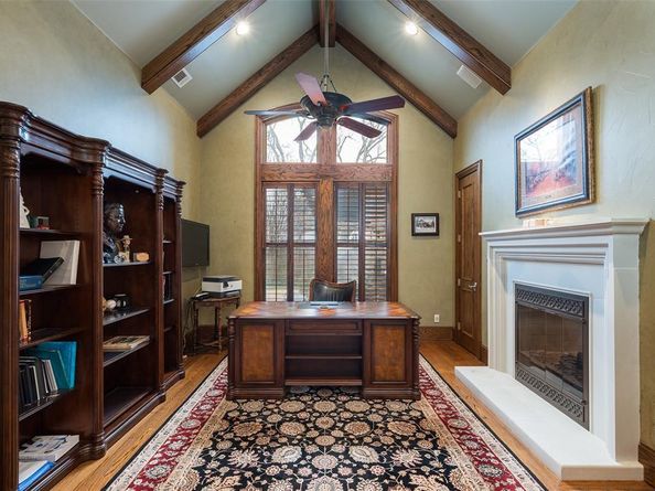 5724  Caladium Drive , Dallas Texas 75230