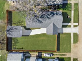 910 E Mulkey Street , Fort Worth Texas 76104