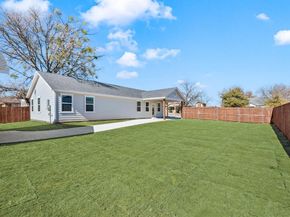 910 E Mulkey Street , Fort Worth Texas 76104