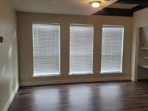 809 E Pioneer Drive , Irving Texas 75061