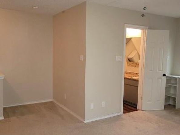 809 E Pioneer Drive , Irving Texas 75061