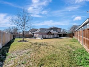 716  River Hill Lane , Fort Worth Texas 76114