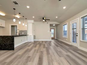 716  River Hill Lane , Fort Worth Texas 76114