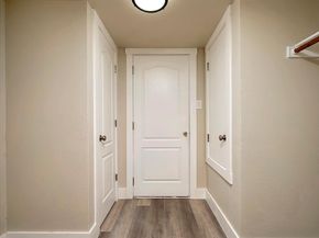 716  River Hill Lane , Fort Worth Texas 76114