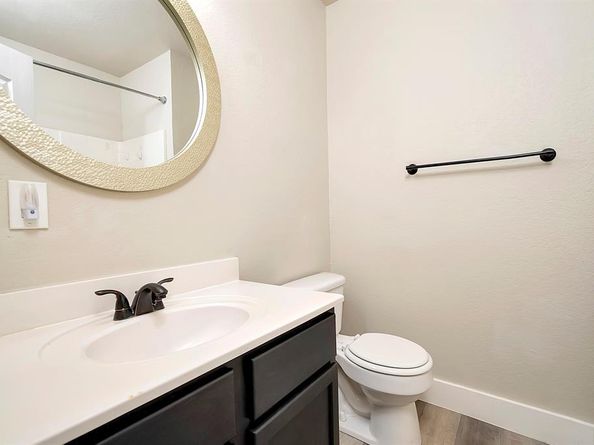 716  River Hill Lane , Fort Worth Texas 76114