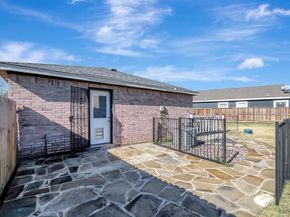 716  River Hill Lane , Fort Worth Texas 76114